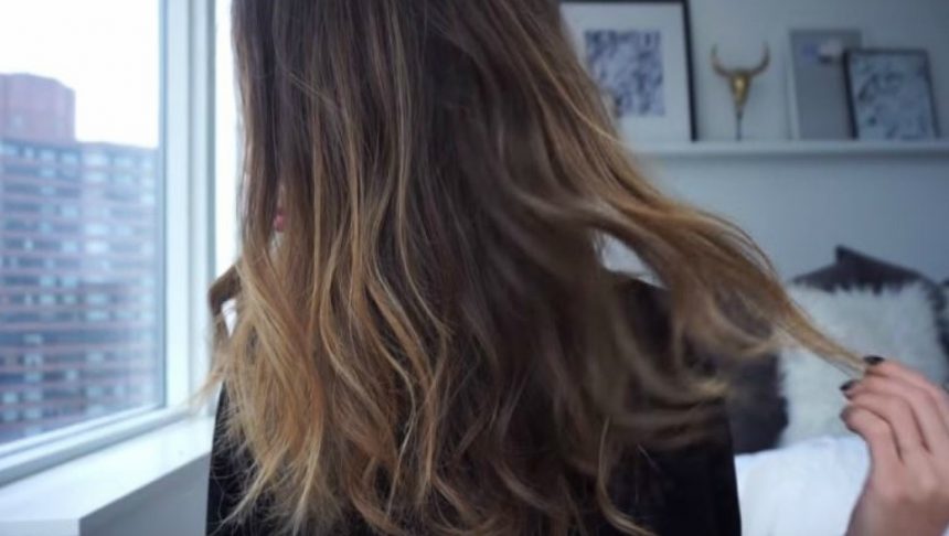 Cómo hacer Reflejos de pelo en casa sin dañar en 5 pasos